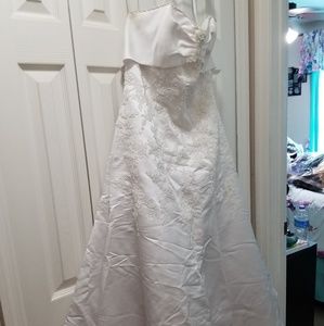 Davids Bridal Wedding gown